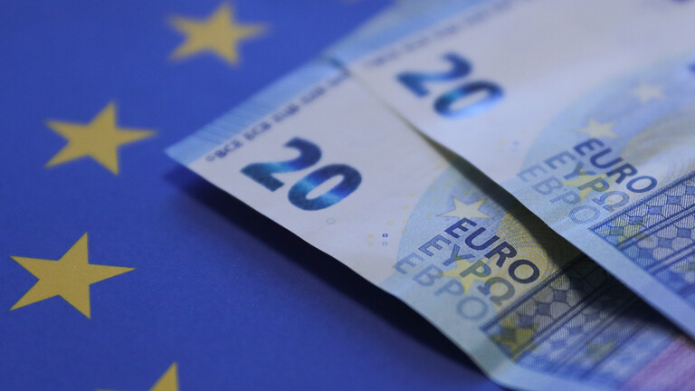 عجز بالميزان التجاري لمنطقة اليورو لأول مرة منذ 7 سنوات