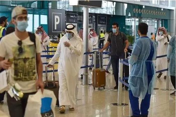 السعودية ترفع جميع القيود المتعلقة بفيروس كورونا للقادمين إلىها
