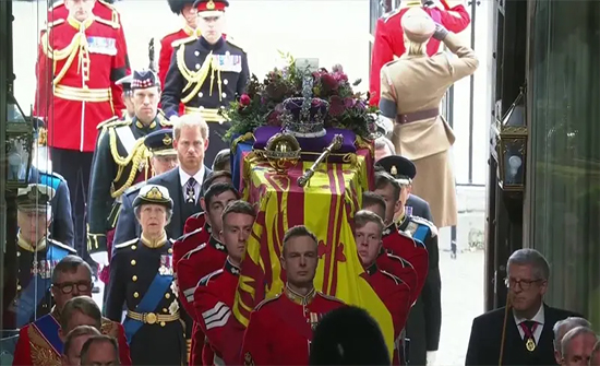 28 مليون شخص شاهدوا جنازة الملكة إليزابيث في بريطانيا