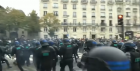 فرنسا مغلقة حتى إشعار آخر.. الإضرابات والاحتجاجات تضع حكومة ماكرون في مأزق