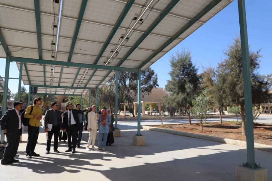 باحثون في الطاقة  يؤكدون على تميز مشروع الطاقة الشمسية بالجامعة الهاشمية