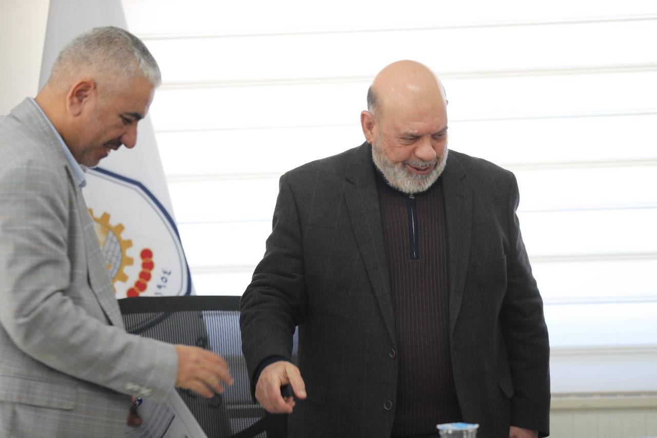 {clean_title}