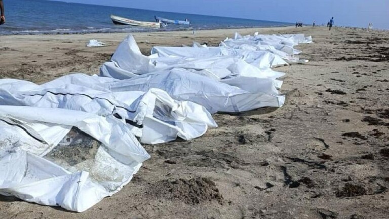 16 قتيلا و28 مفقودا في غرق مركب قبالة سواحل جيبوتي
