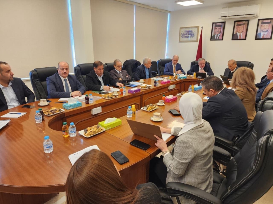 شركة مصانع الإسمنت الأردنية تعقد اجتماع هيئتها العامة العادي وتُقر تغييرات استراتيجية في هيكل الملكية والإدارة، وإنتخاب محمد فارس النابلسي رئيساً للمجلس