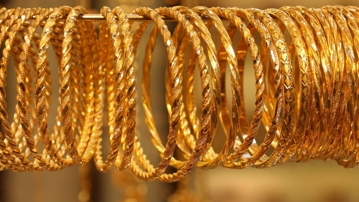 الذهب يواصل الارتفاع في السوق المحلية...عيار 21 يسجل 103.20 دينار للغرام