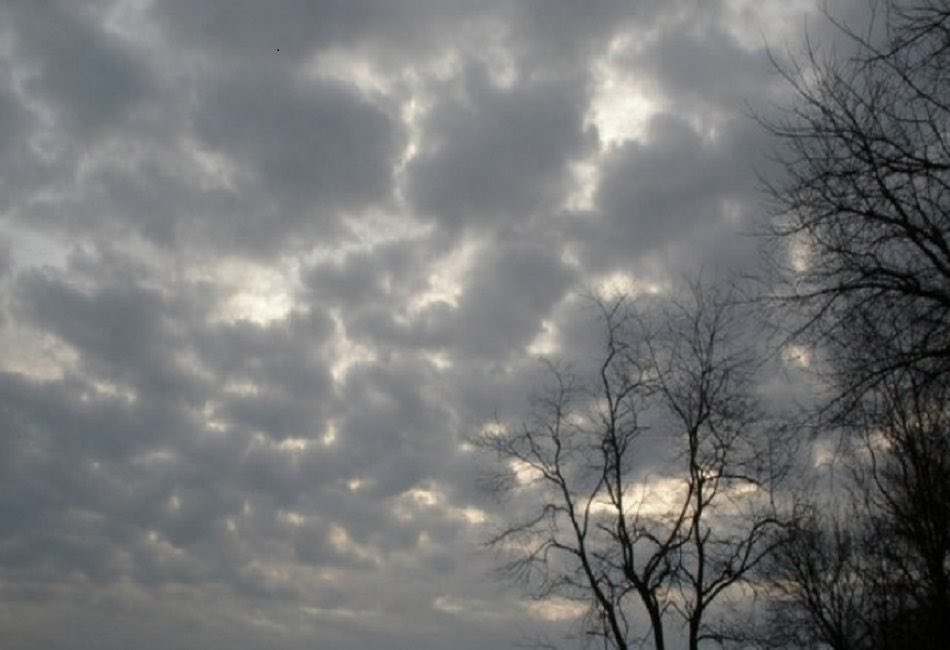 الأرصاد : أجواء باردة وفرصة ضعيفة لزخات شمالاً وشرقا الأربعاء وارتفاع طفيف على الحرارة نهاية الأسبوع.