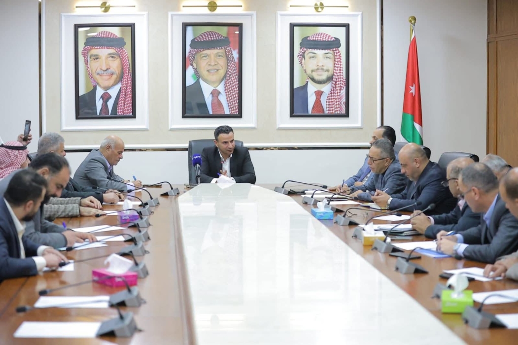 المياه النيابية تناقش تحديات القطاع المائي